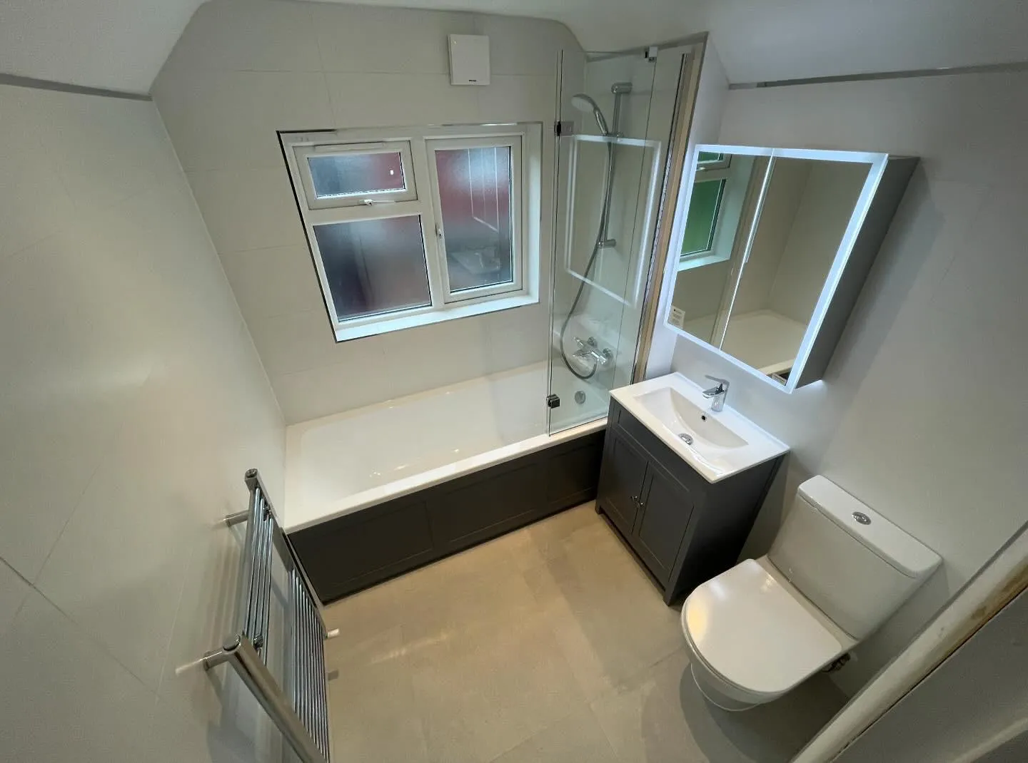 large posh bathroom