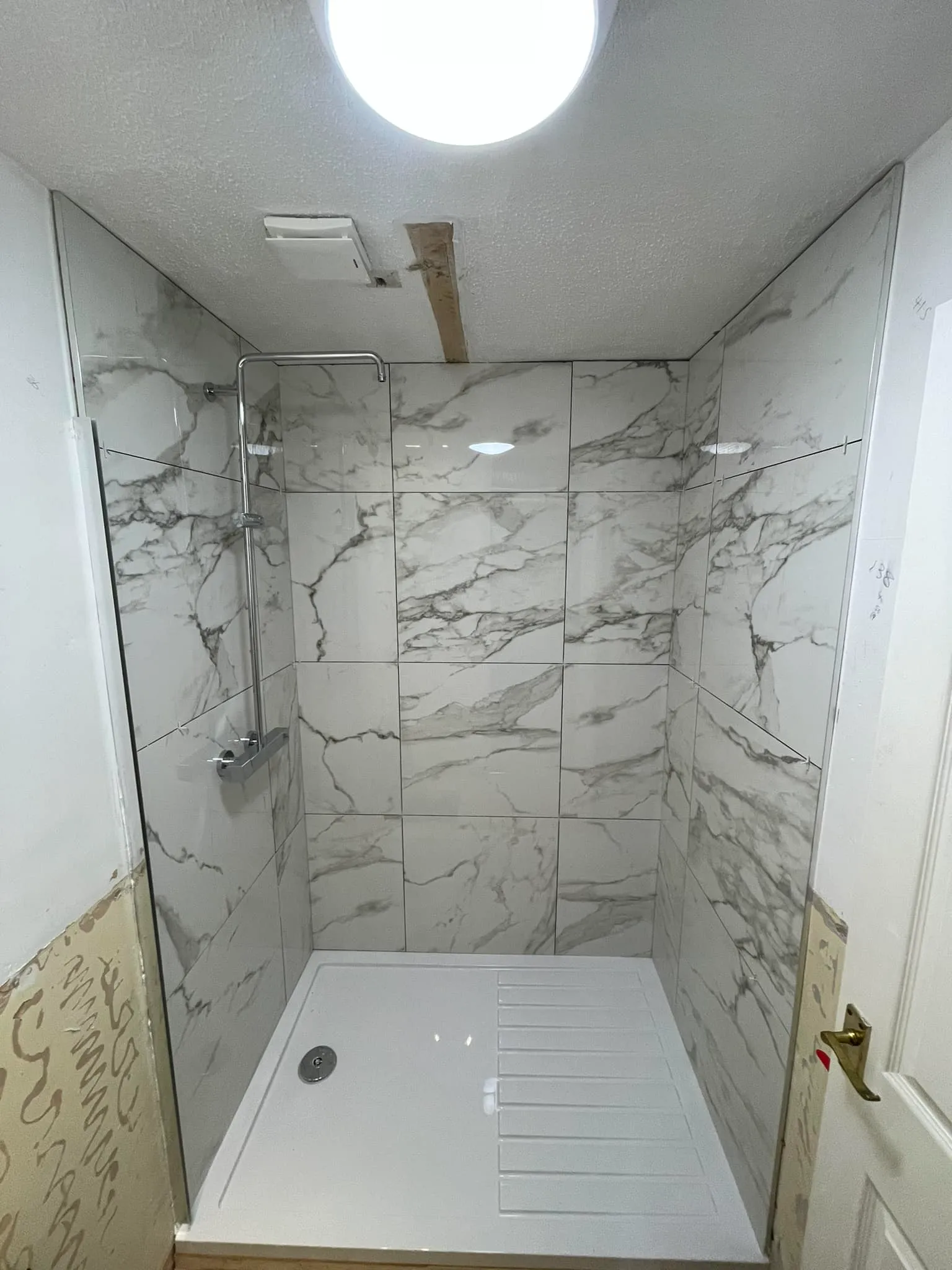 aztec back shower wall