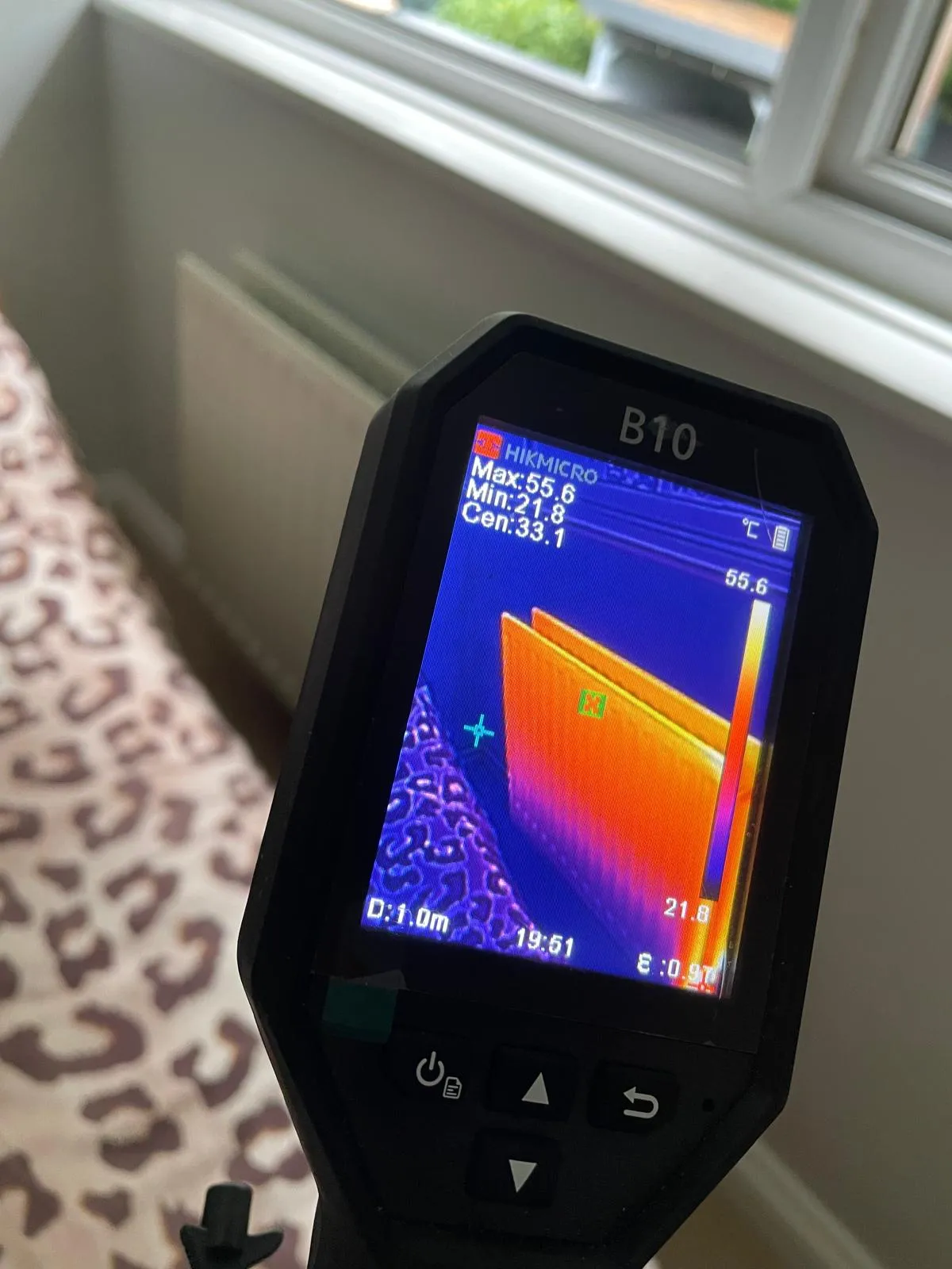 heat detector on radiator